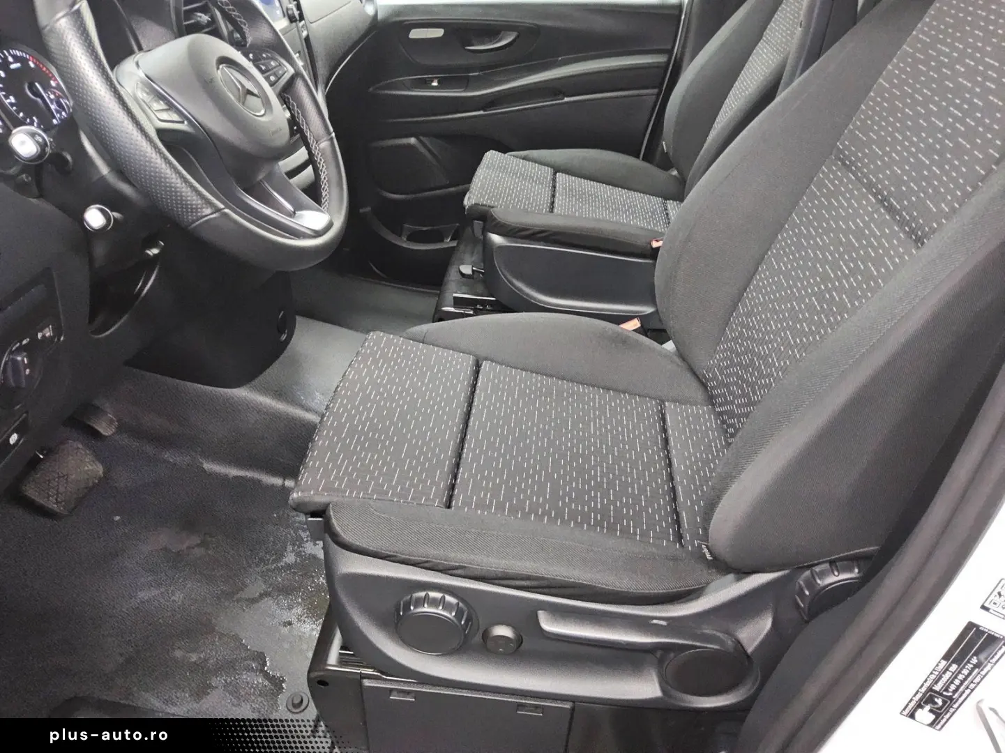 MERCEDES-BENZ Vito CDI Tourer Pro extralang 8-Sitze Navi RFK