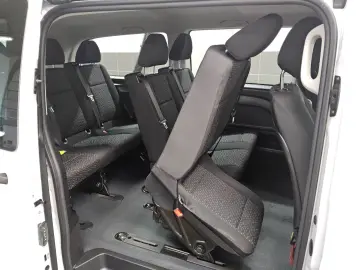 MERCEDES-BENZ Vito CDI Tourer Pro extralang 8-Sitze Navi RFK
