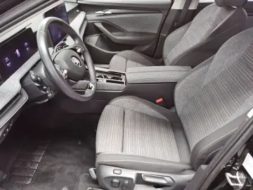 SKODA Superb Kombi 2.0 TDI 4x4 Selection Navi Matrix