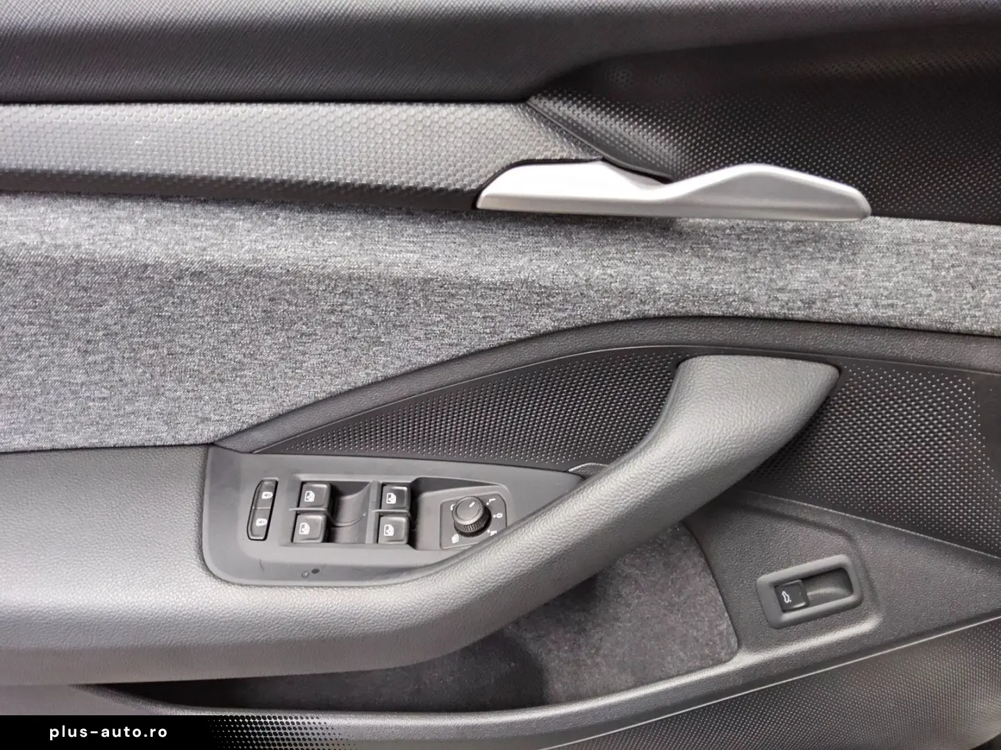 SKODA Superb Kombi 2.0 TDI 4x4 Selection Navi Matrix