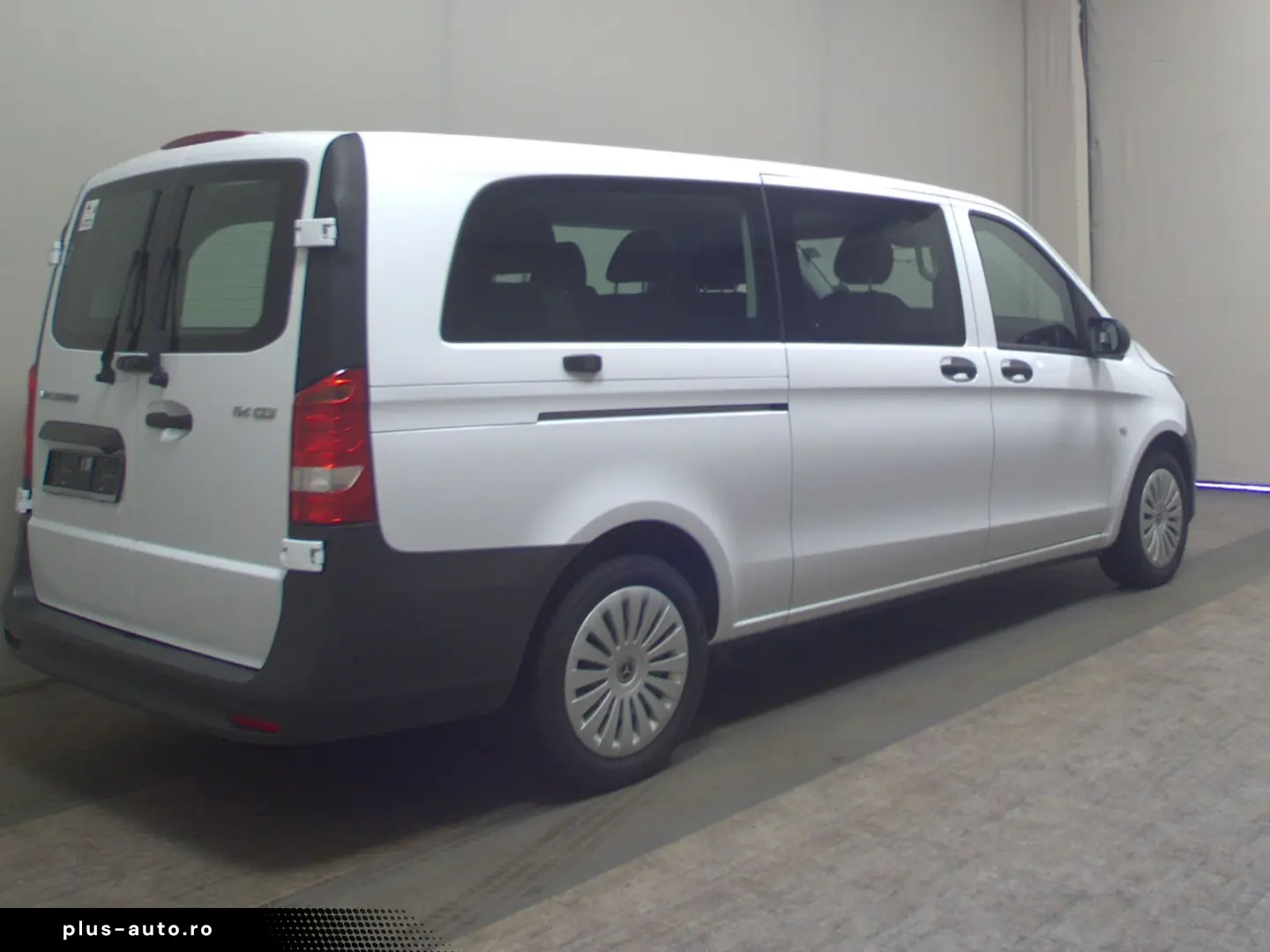 MERCEDES-BENZ Vito Tourer Pro Extralang 8-Sitze Navi