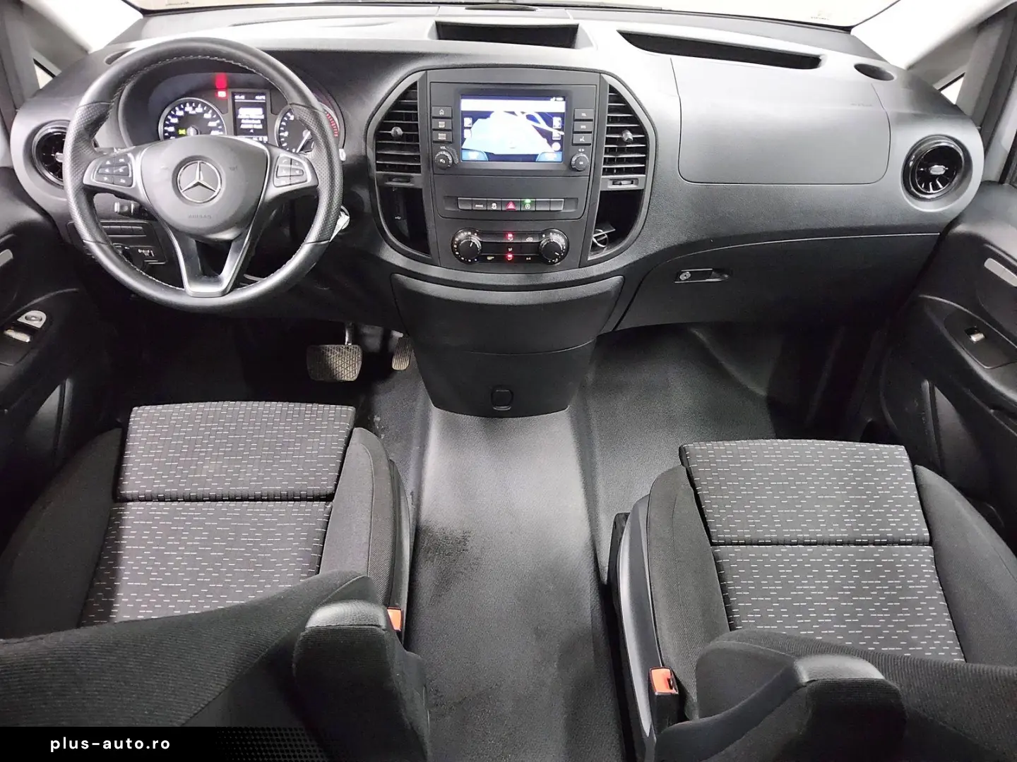 MERCEDES-BENZ Vito Tourer Pro Extralang 8-Sitze Navi