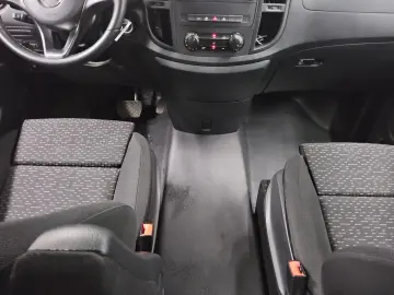 MERCEDES-BENZ Vito Tourer Pro Extralang 8-Sitze Navi