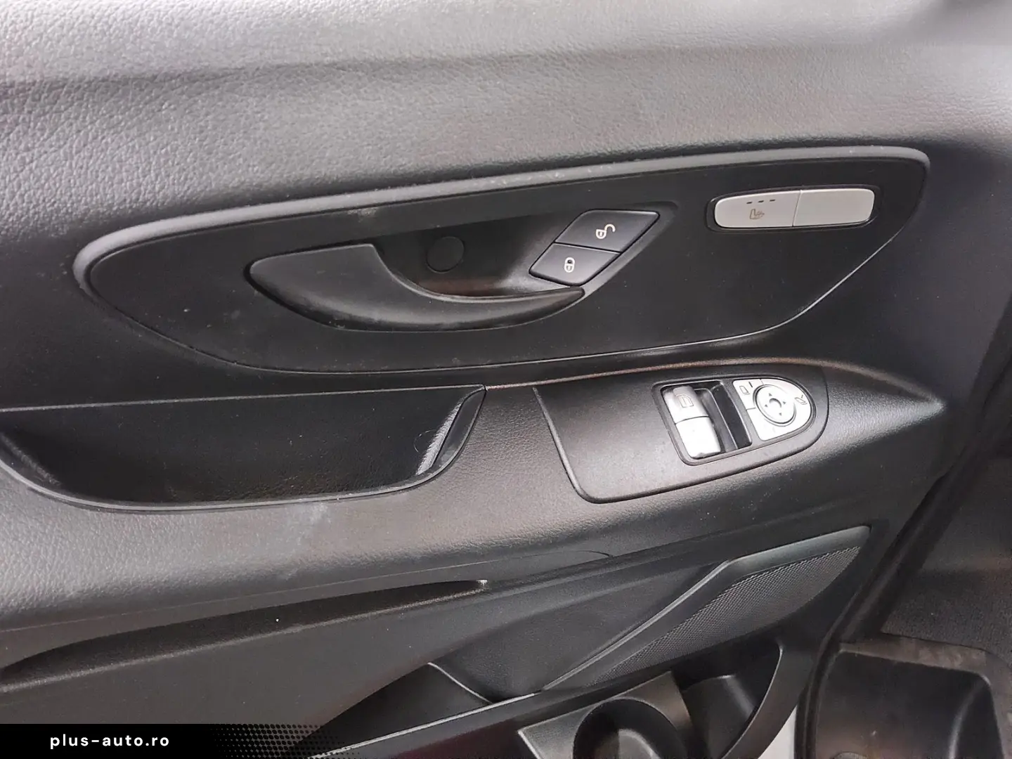 MERCEDES-BENZ Vito Tourer Pro Extralang 8-Sitze Navi