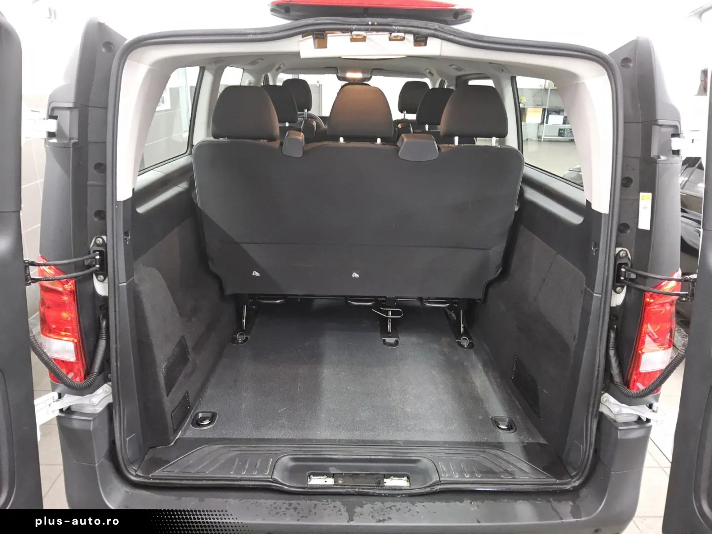 MERCEDES-BENZ Vito Tourer Pro Extralang 8-Sitze Navi