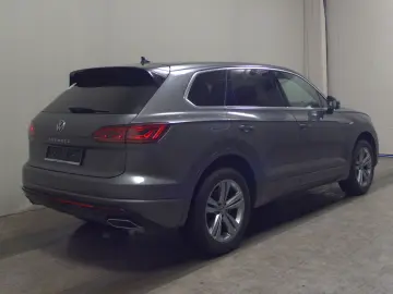 VW Touareg 3.0 TDI 4M R-Line Leder Navi LED