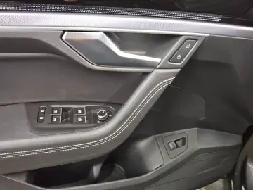 VW Touareg 3.0 TDI 4M R-Line Leder Navi LED