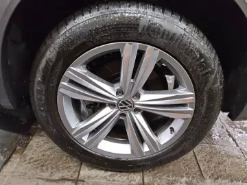 VW Touareg 3.0 TDI 4M R-Line Leder Navi LED