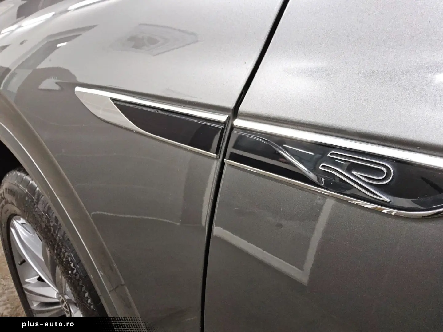 VW Touareg 3.0 TDI 4M R-Line Leder Navi LED