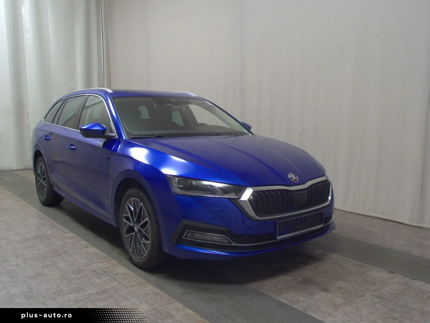 SKODA Octavia Kombi 1.4 TSI iV Style LED HuD Pano