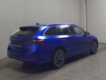SKODA Octavia Kombi 1.4 TSI iV Style LED HuD Pano