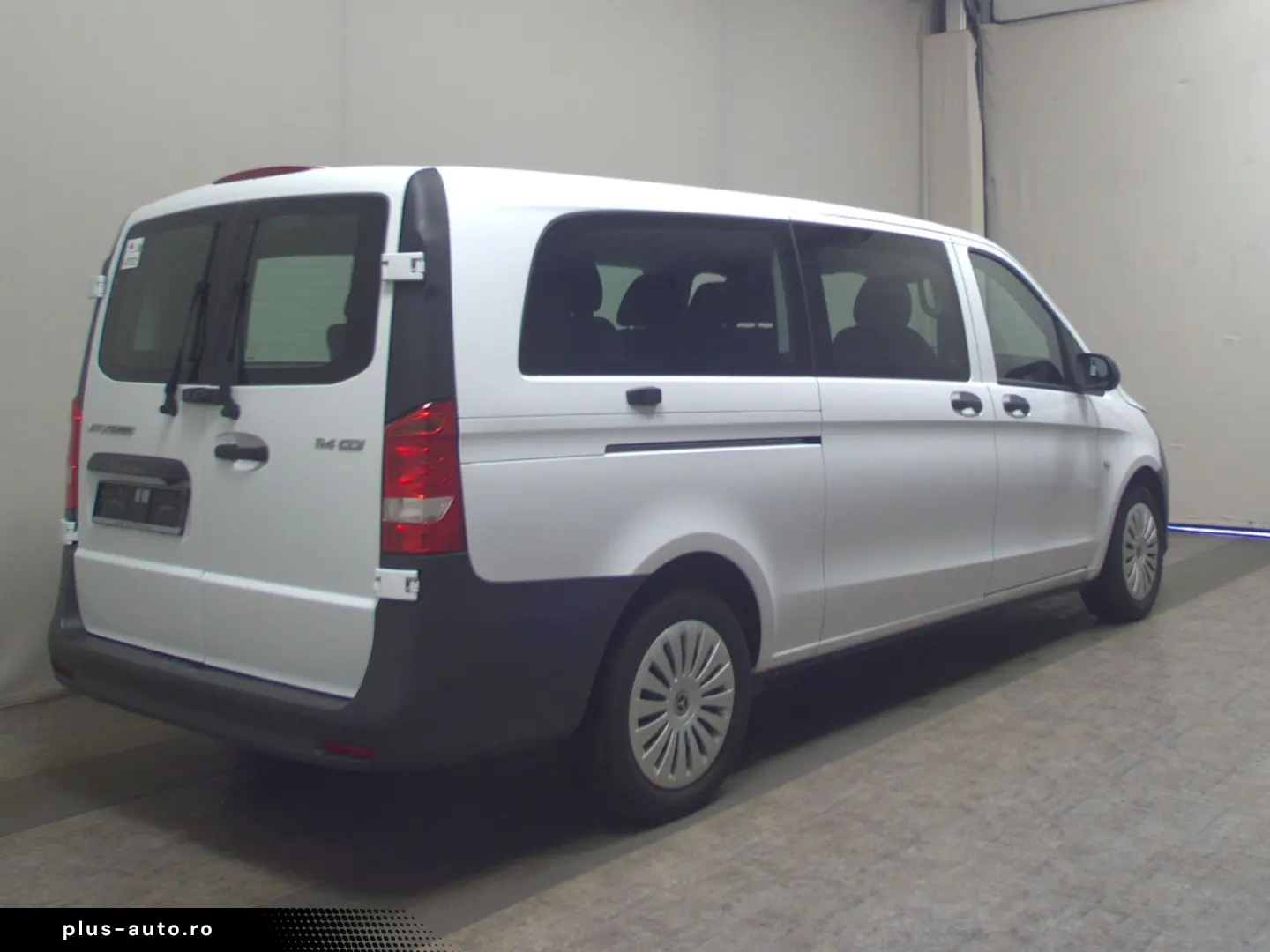 MERCEDES-BENZ Vito CDI Tourer Pro Extralang 8-Sitze