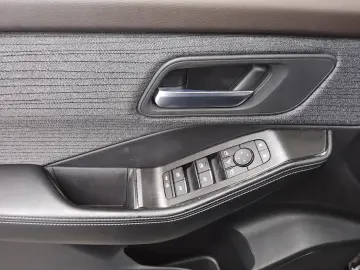 NISSAN X-Trail 1.5 N-Connecta Navi LED HuD 360