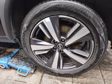 NISSAN X-Trail 1.5 N-Connecta Navi LED HuD 360