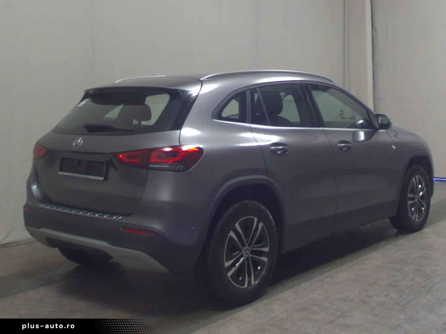 MERCEDES-BENZ GLA 180 d Style Navi LED MBUX T-Leder