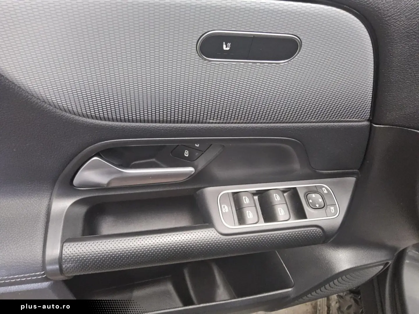 MERCEDES-BENZ GLA 180 d Style Navi LED MBUX T-Leder