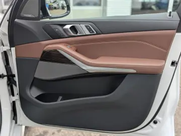 BMW X7 x40i M Sport IntAktivL.Standh.KomfS.Soft AHK