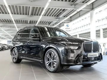 BMW X7 xDrive40d M Sport HUD PANO ACC AHK 360 KAM