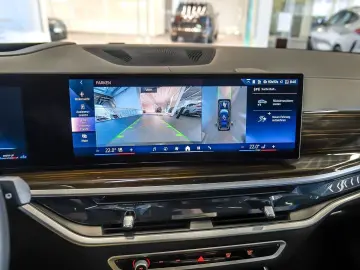 BMW X7 xDrive40d M Sport HUD PANO ACC AHK 360 KAM