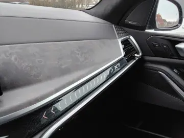 BMW X7 xDrive40d M Sport PRO  AHK STANDHZ SKY LOUNGE