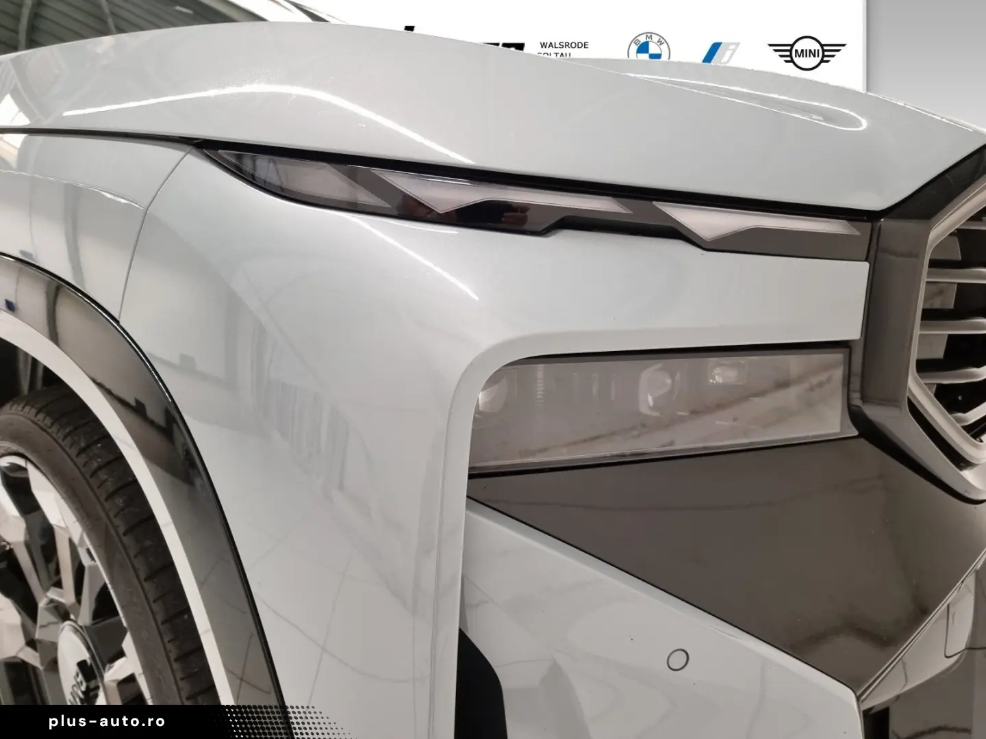 BMW XM Label Gestiksteuerung B&W Surround DAB