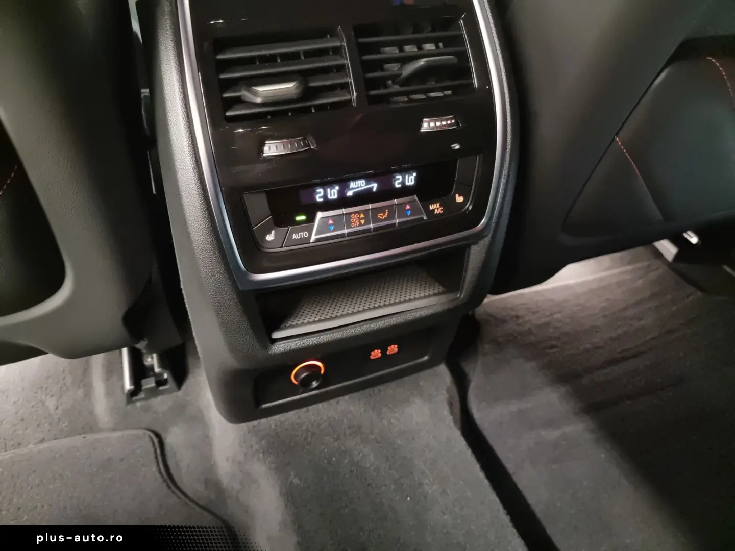 BMW XM Label Gestiksteuerung B&W Surround DAB