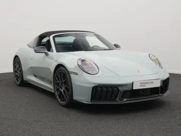 PORSCHE 992 Targa 4 GTS
