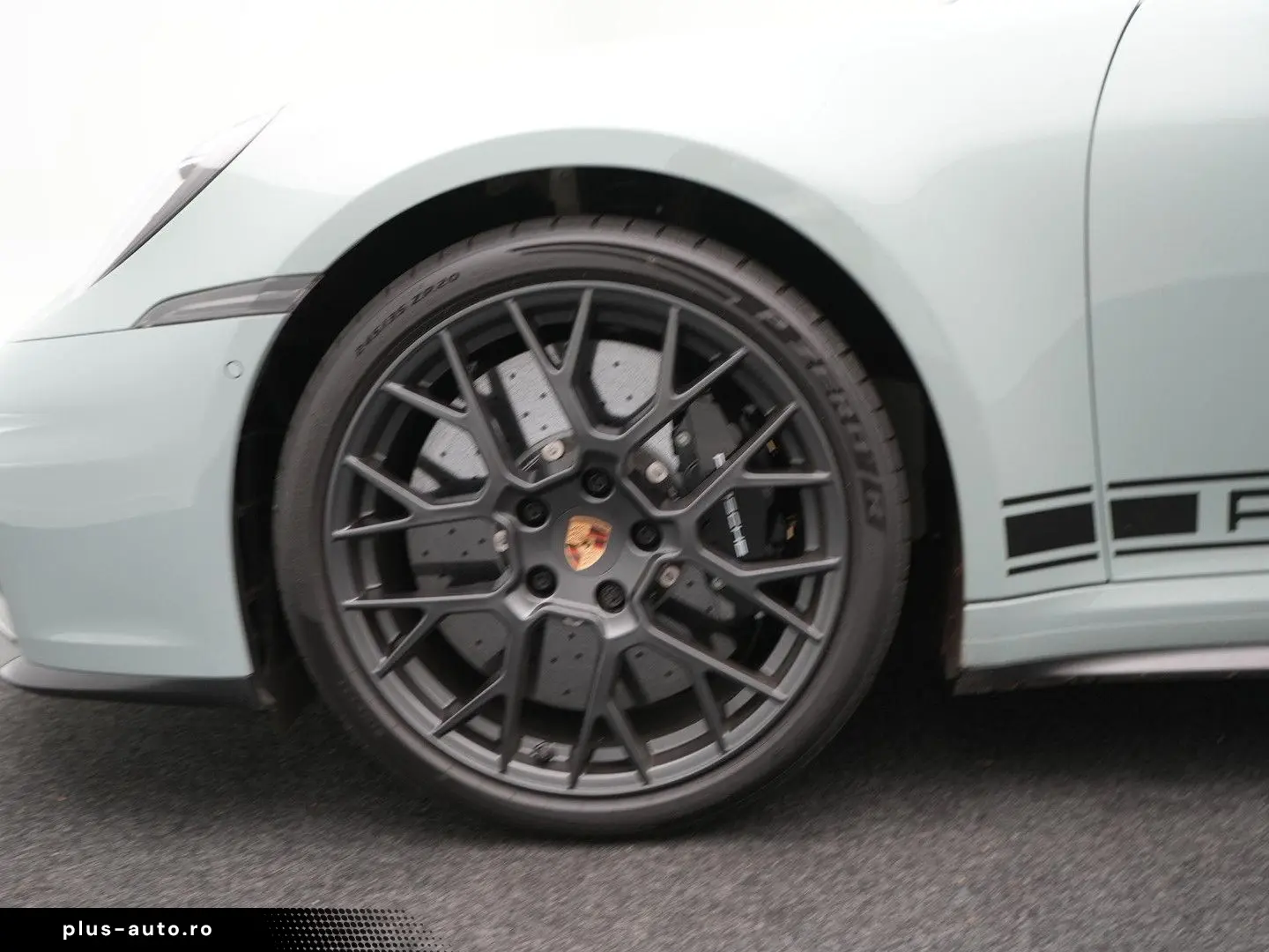 PORSCHE 992 Targa 4 GTS