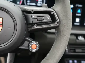 PORSCHE 992 Targa 4 GTS