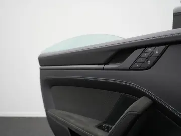 PORSCHE 992 Targa 4 GTS