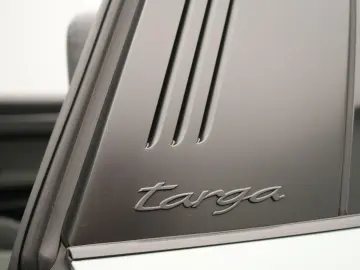 PORSCHE 992 Targa 4 GTS