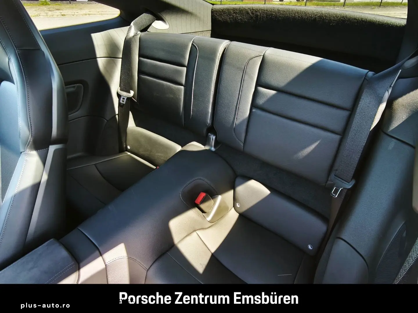 PORSCHE 992 -2 (911) Carrera Lift Matrix Bose Pano Sport