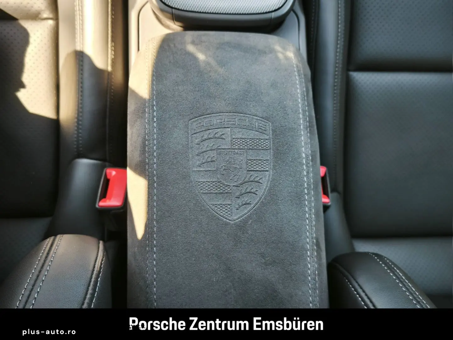 PORSCHE 992 -2 (911) Carrera Lift Matrix Bose Pano Sport