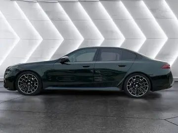 BMW M5 Limousine Individual Dark Emerald Metallic M