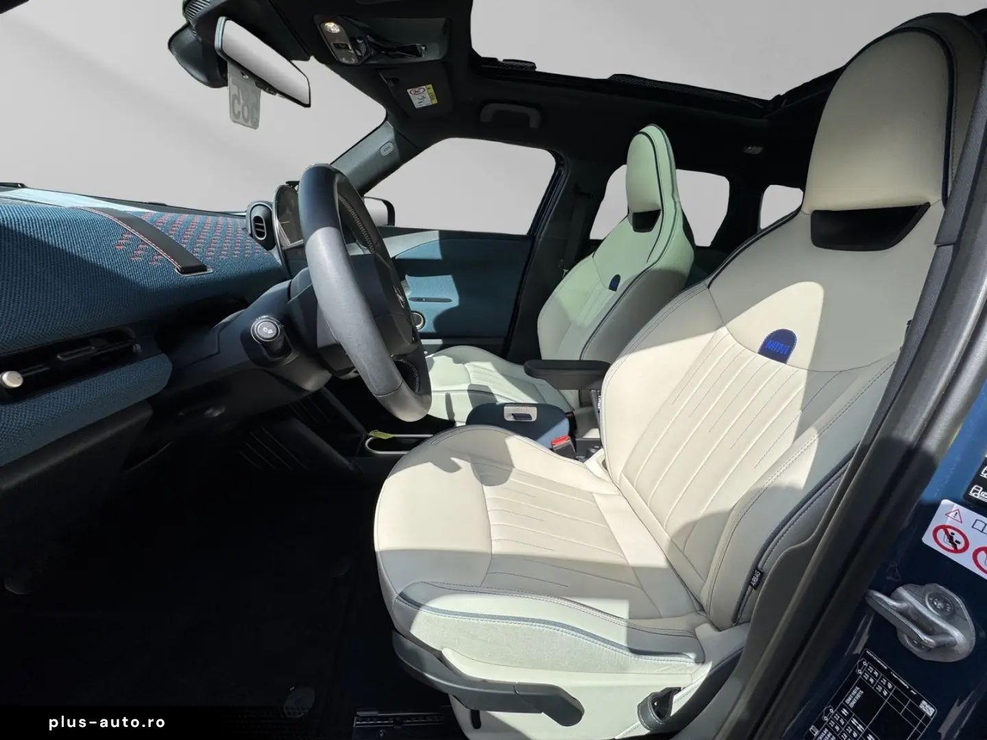 MINI Aceman E Favoured M 19  Pano