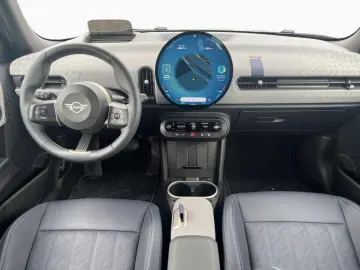 MINI 5 Trg. FavouredTrim Paket S HUD RFK 18  Navi LED