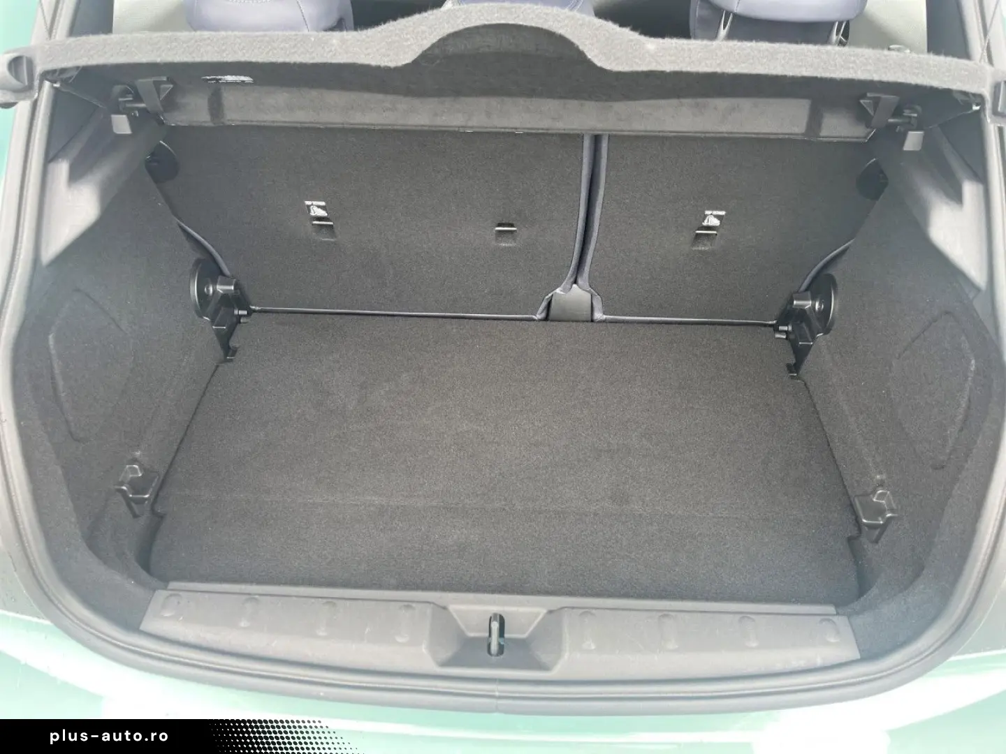 MINI 5 Trg. FavouredTrim Paket S HUD RFK 18  Navi LED