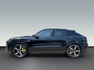 PORSCHE Cayenne E-Hybrid Coupe Inno 22  Chrono Luftfeder