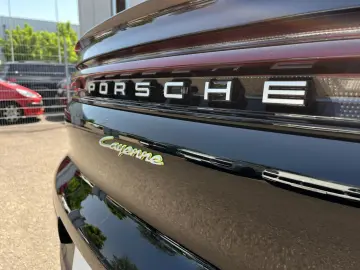 PORSCHE Cayenne E-Hybrid Coupe Inno 22  Chrono Luftfeder