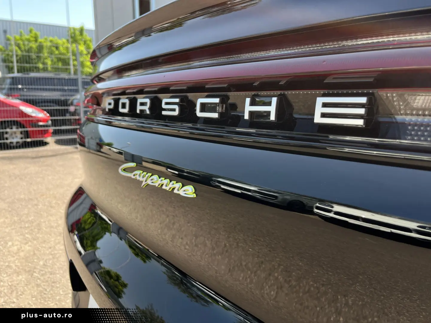PORSCHE Cayenne E-Hybrid Coupe Inno 22  Chrono Luftfeder
