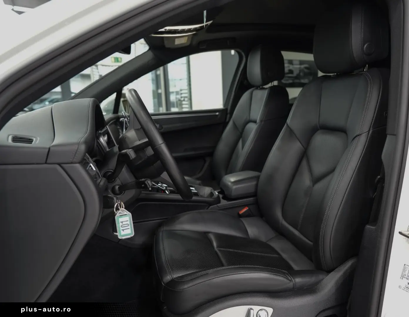 PORSCHE Macan SPORT-CHRONO BOSE PDLS  14-WEGE PANO 20 LM
