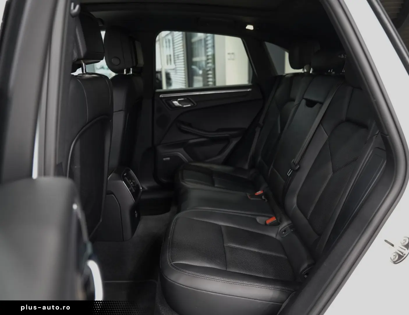PORSCHE Macan SPORT-CHRONO BOSE PDLS  14-WEGE PANO 20 LM