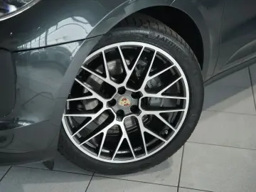 PORSCHE Macan S  21Zoll  ACC  Pano  LUFT  BOSE