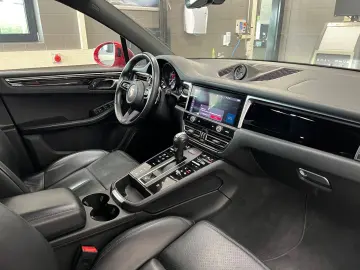 PORSCHE Macan   Luftfederung   Sportabgasanlage   AHK
