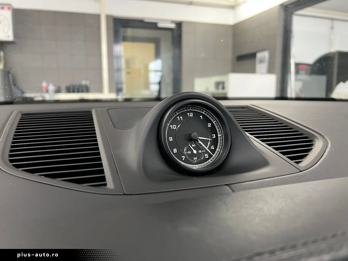 PORSCHE Macan   Luftfederung   Sportabgasanlage   AHK