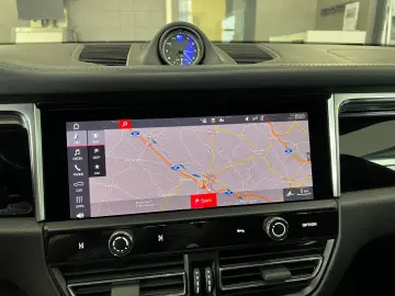PORSCHE Macan   Luftfederung   Sportabgasanlage   AHK