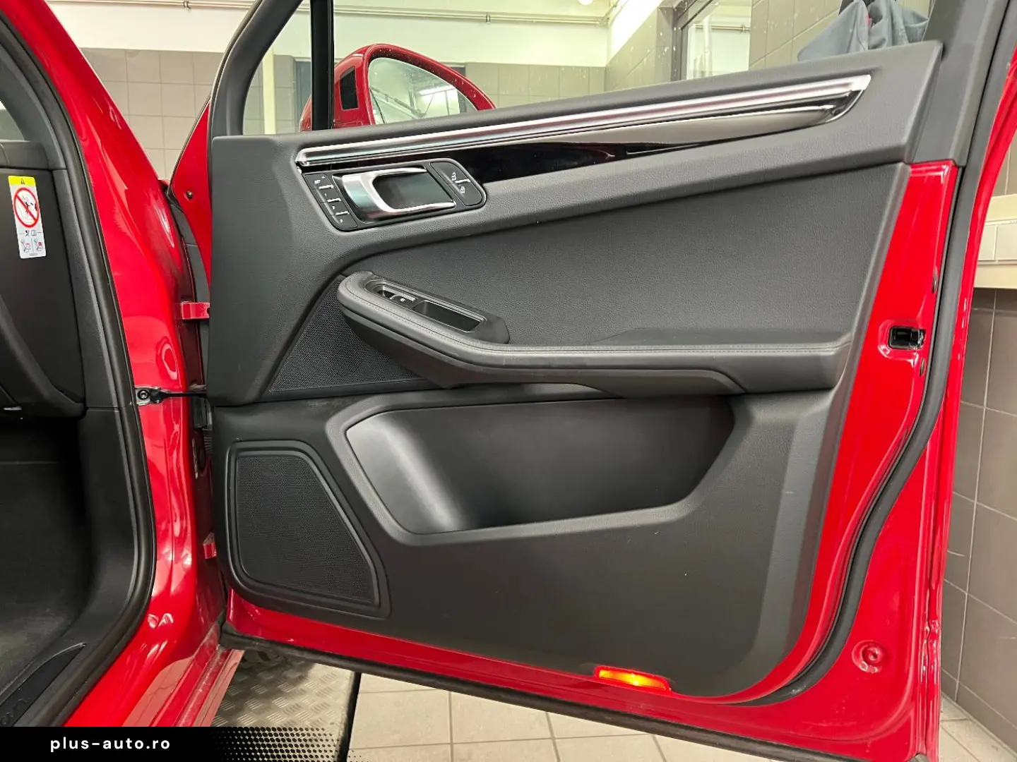 PORSCHE Macan   Luftfederung   Sportabgasanlage   AHK