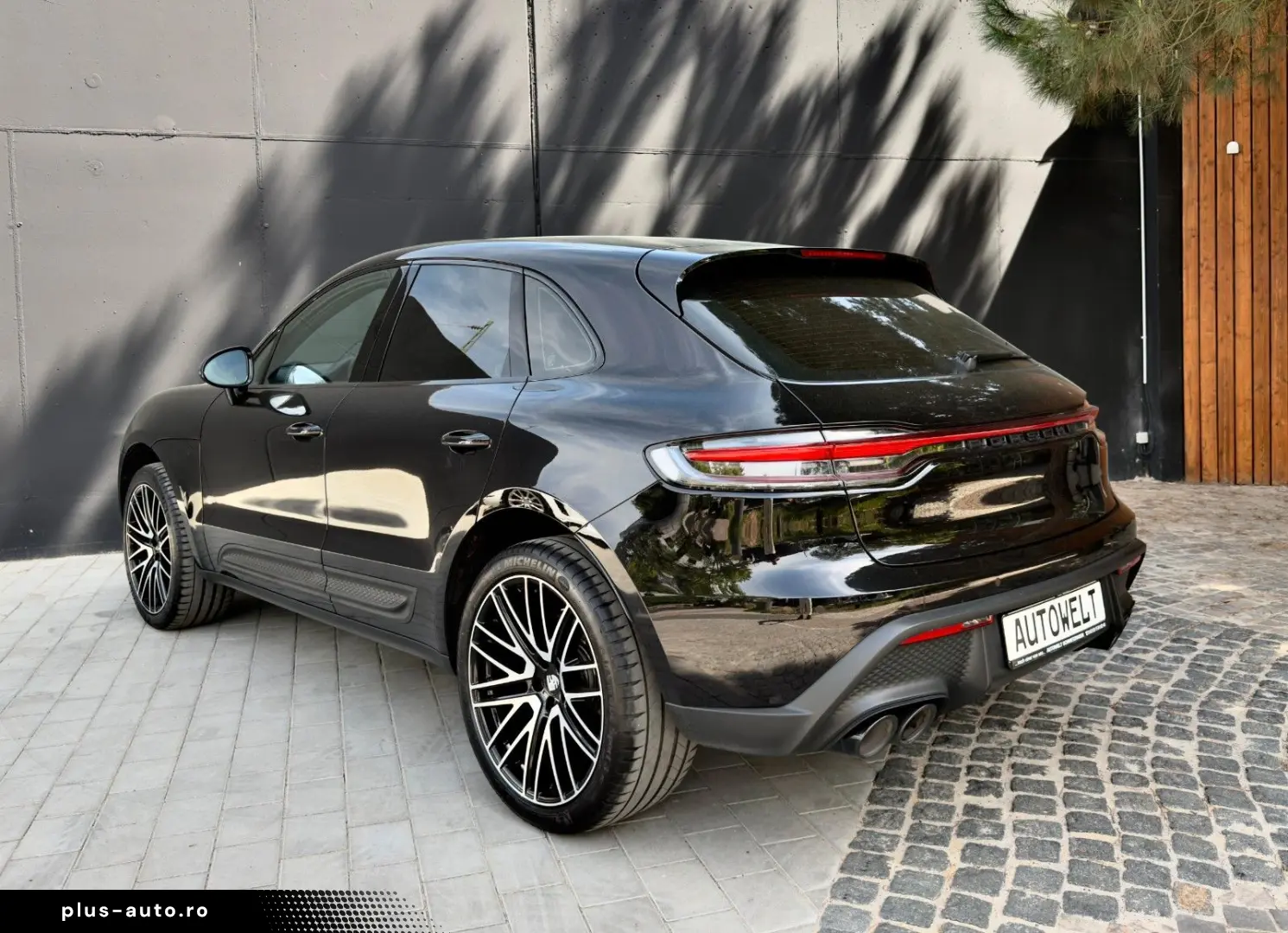 PORSCHE Macan Sport-Chrono Sportabgas Memory Kamera Spur
