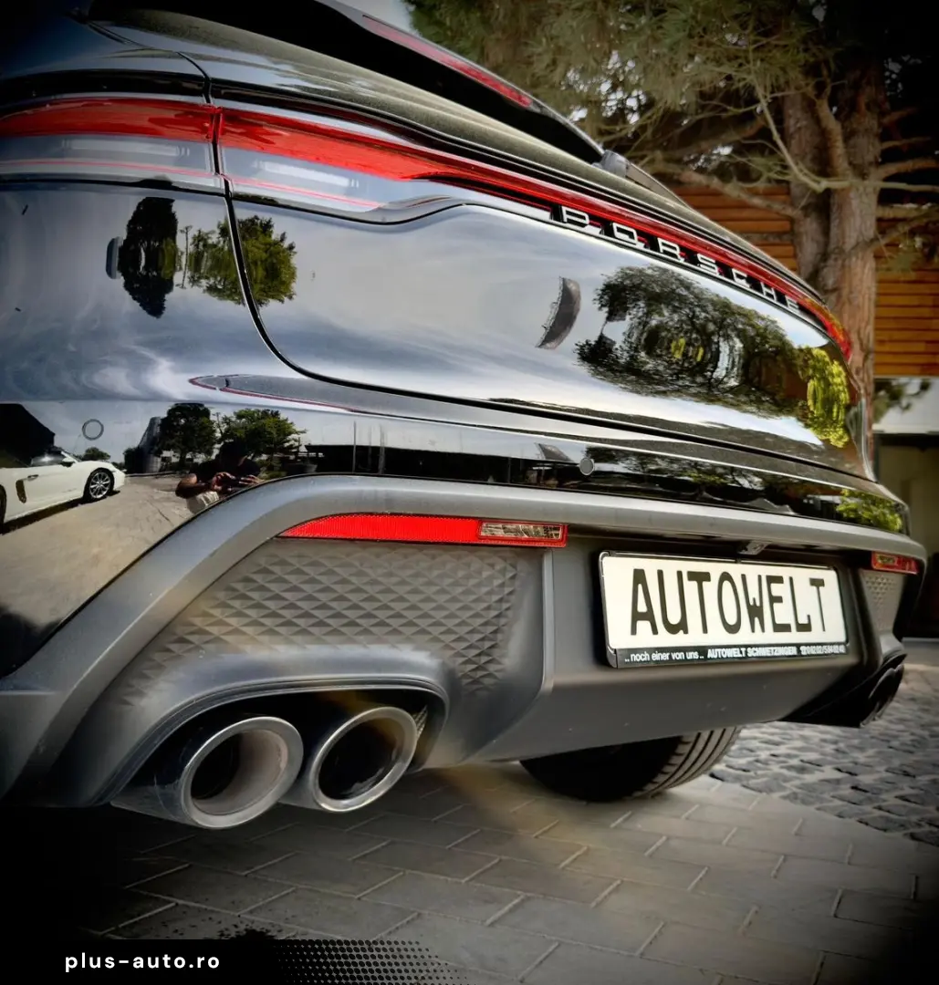 PORSCHE Macan Sport-Chrono Sportabgas Memory Kamera Spur