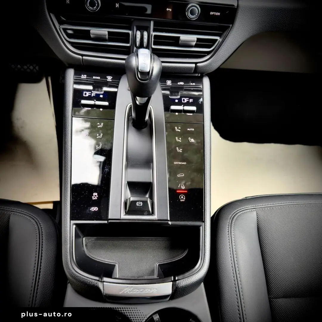 PORSCHE Macan Sport-Chrono Sportabgas Memory Kamera Spur